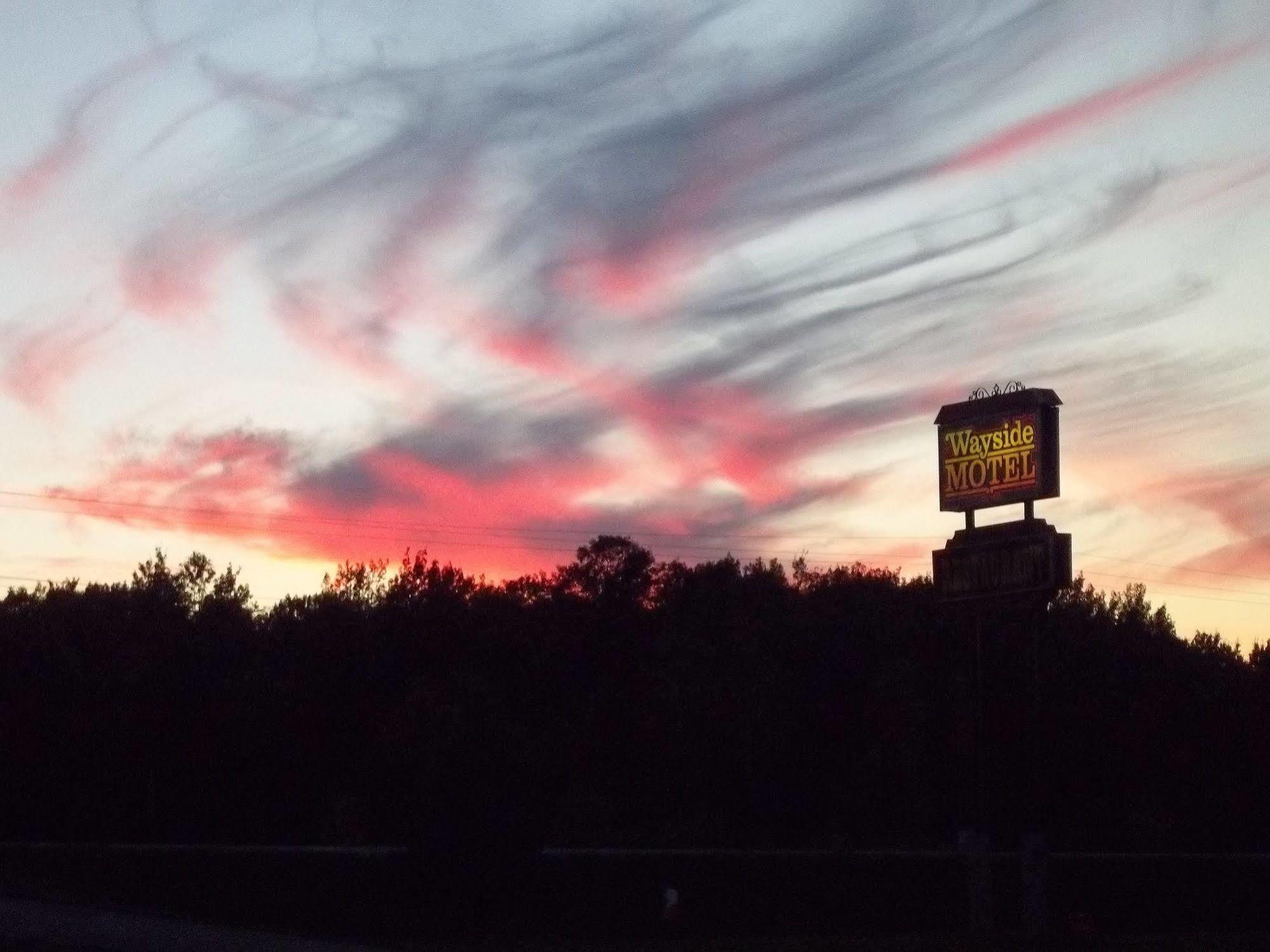 Manitowaning Wayside Motel Manitoulin المظهر الخارجي الصورة